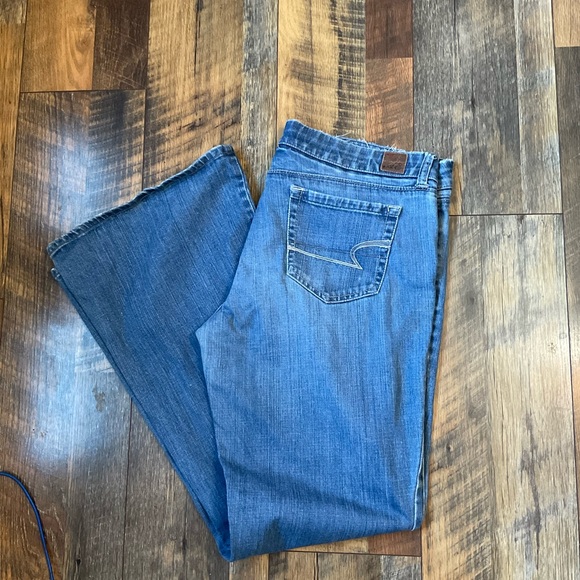 Jean American Eagle 'Real Flare' Clair - Taille 4 (US) - Occasion Très Bon état
